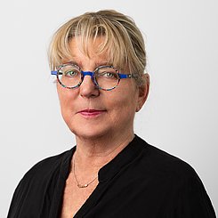 Frau  Heike Schröder